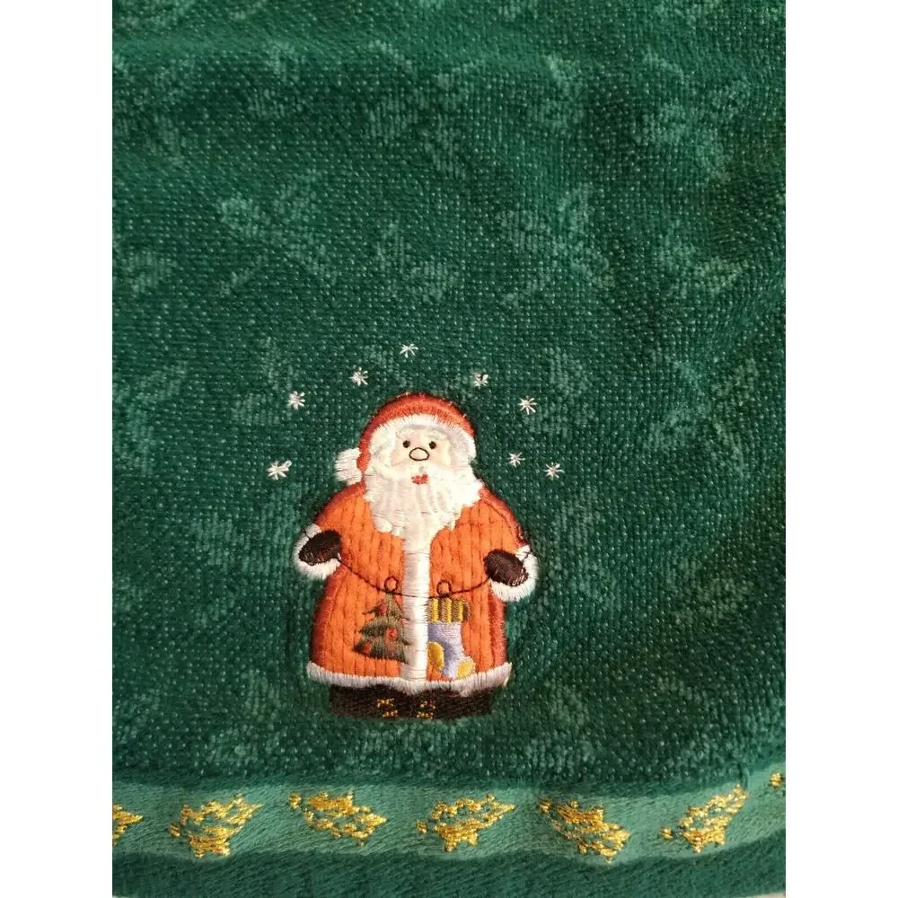 Saturday Knight LTD VINTAGE Hunter Green Embroidered Santa‎ & Sleigh Hand Towels
